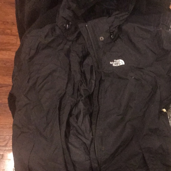 North face coat - Picture 3 of 4